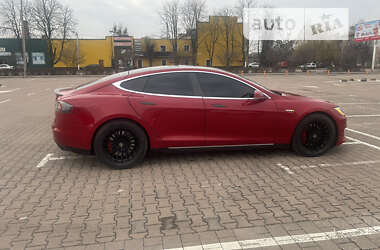 Ліфтбек Tesla Model S 2015 в Житомирі