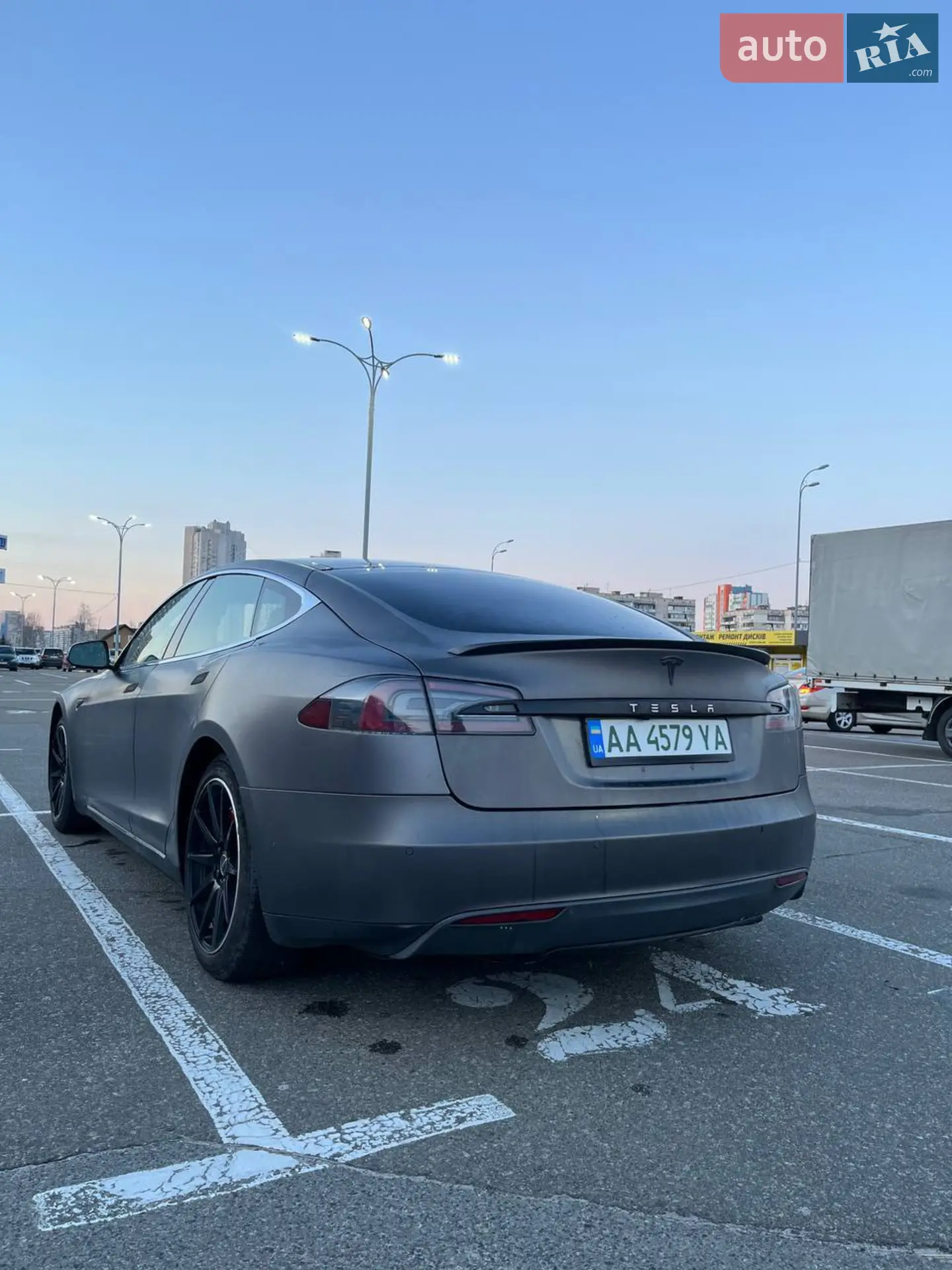 2015 Tesla Model S - мініатюра 12