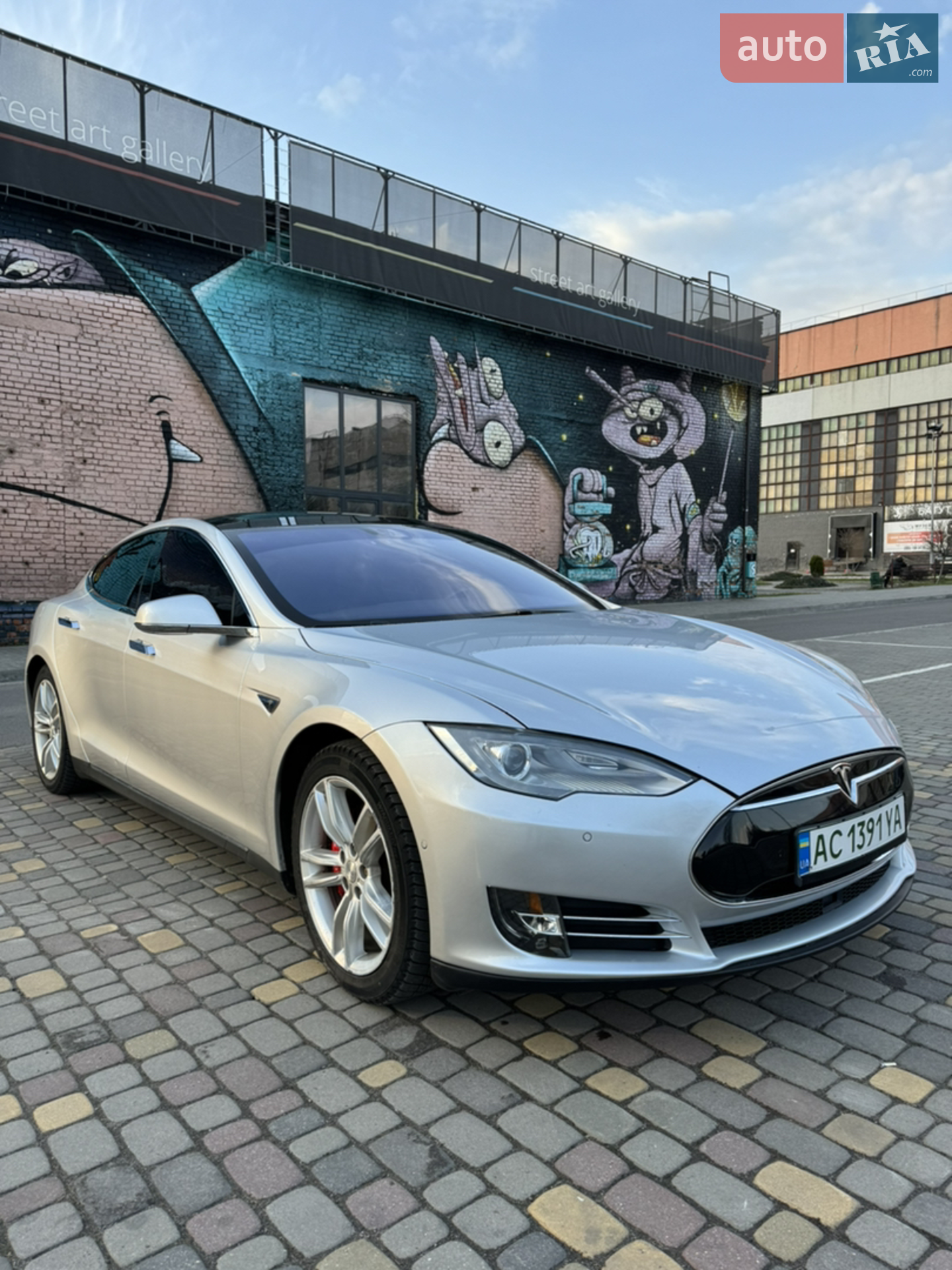2015 Tesla Model S - мініатюра 3