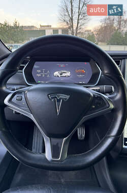Лифтбек Tesla Model S 2015 в Луцке
