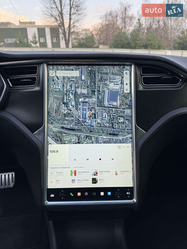 Лифтбек Tesla Model S 2015 в Луцке
