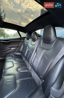 Лифтбек Tesla Model S 2015 в Луцке