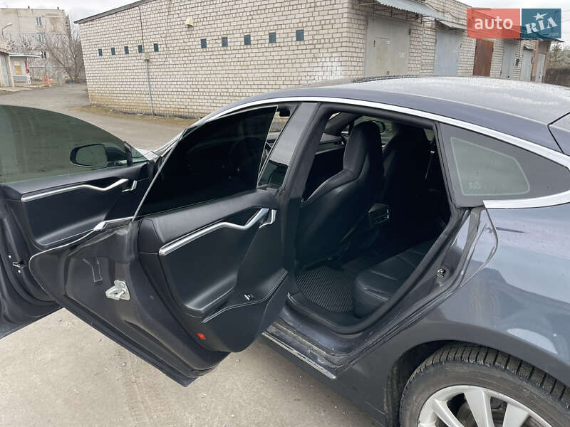 Лифтбек Tesla Model S 2014 в Харькове