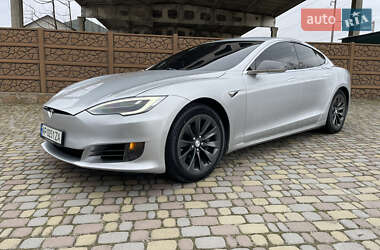 Лифтбек Tesla Model S 2017 в Запорожье