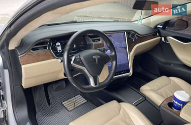 Лифтбек Tesla Model S 2017 в 