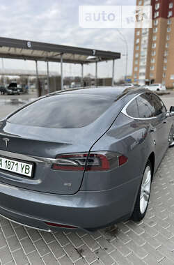 Лифтбек Tesla Model S 2014 в Киеве