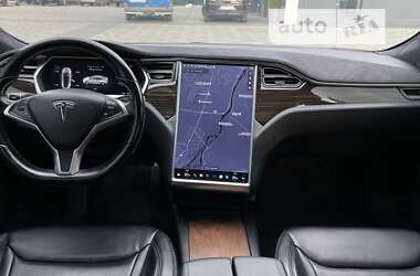 Лифтбек Tesla Model S 2016 в Хусте