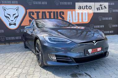 Ліфтбек Tesla Model S 2018 в Хмельницькому
