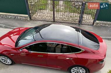 Лифтбек Tesla Model S 2017 в Любомле