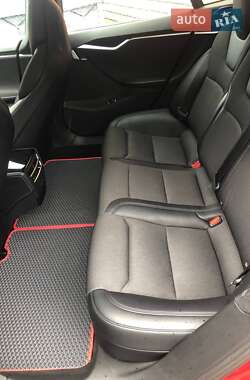 Лифтбек Tesla Model S 2017 в Любомле