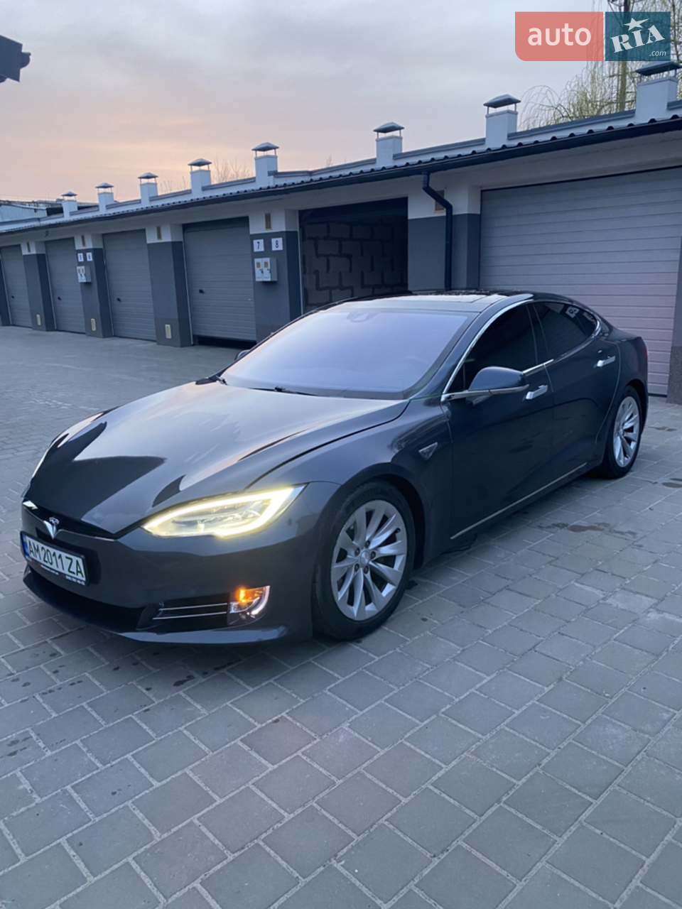2017 Tesla Model S - мініатюра 15