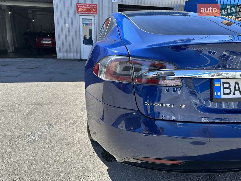 Лифтбек Tesla Model S 2017 в Кропивницком фото 5 Лифтбек Tesla Model S 2017 в Кропивницком