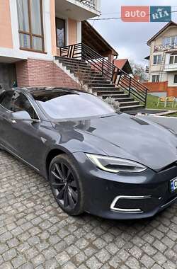 Лифтбек Tesla Model S 2013 в Черновцах