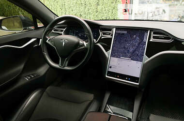 Лифтбек Tesla Model S 2017 в 