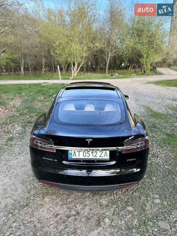 Лифтбек Tesla Model S 2015 в Ивано-Франковске фото 11 Лифтбек Tesla Model S 2015 в Ивано-Франковске