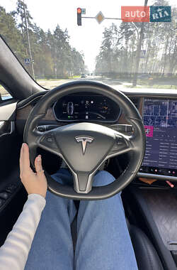 Лифтбек Tesla Model S 2018 в Буче