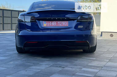 Лифтбек Tesla Model S 2023 в Староконстантинове