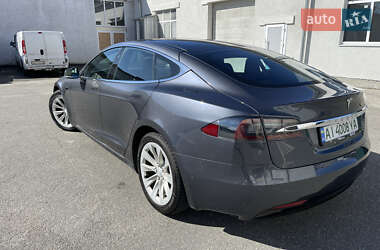 Лифтбек Tesla Model S 2018 в Буче