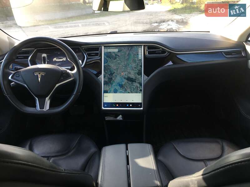 Ліфтбек Tesla Model S 2014 в Перемишлянах фото 20 Ліфтбек Tesla Model S 2014 в Перемишлянах