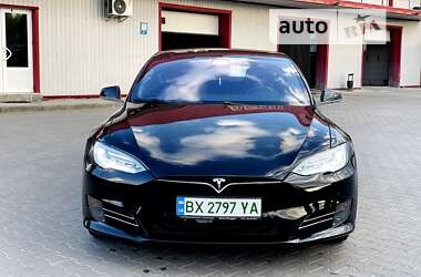 Ліфтбек Tesla Model S 2017 в Хмельницькому