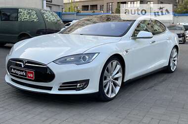 Ліфтбек Tesla Model S 2015 в Одесі