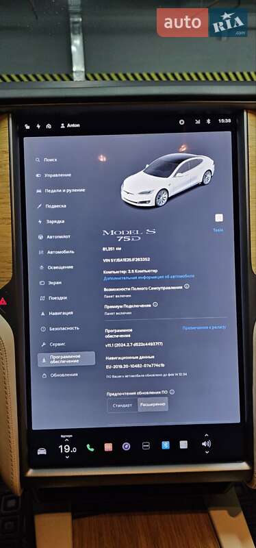 Ліфтбек Tesla Model S 2018 в Харкові