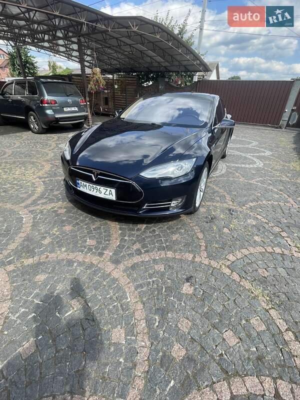 Tesla Model S 2014 Tesla Model S 2014