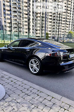 Лифтбек Tesla Model S 2012 в Киеве