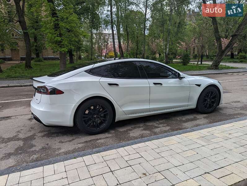 Ліфтбек Tesla Model S 2021 в Києві