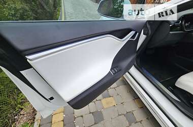 Лифтбек Tesla Model S 2018 в 