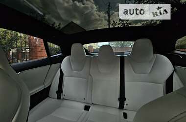 Лифтбек Tesla Model S 2018 в 
