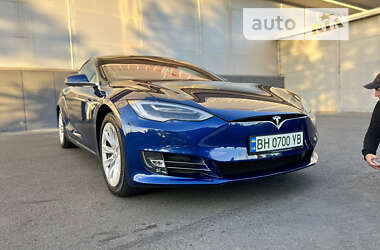 Лифтбек Tesla Model S 2017 в Одессе