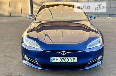 Лифтбек Tesla Model S 2017 в Одессе