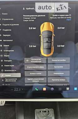 Ліфтбек Tesla Model S 2022 в Чернівцях