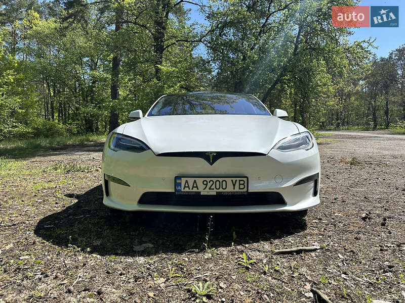 Лифтбек Tesla Model S 2021 в Киеве