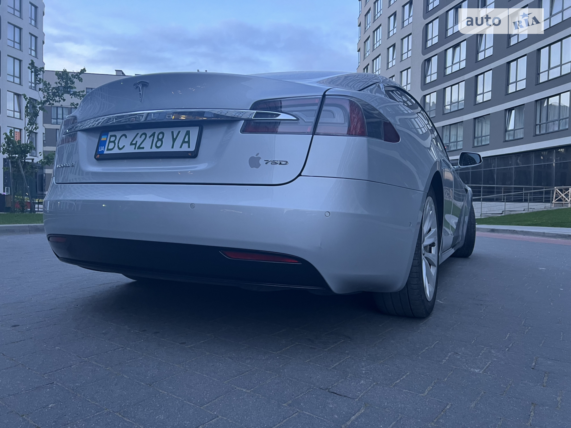 2016 Tesla Model S - мініатюра 13