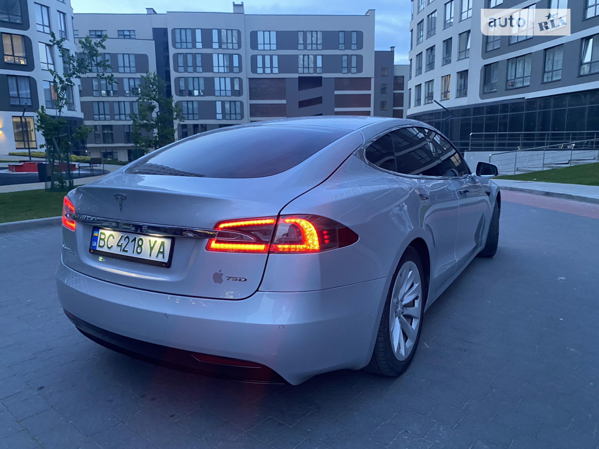 2016 Tesla Model S - мініатюра 22