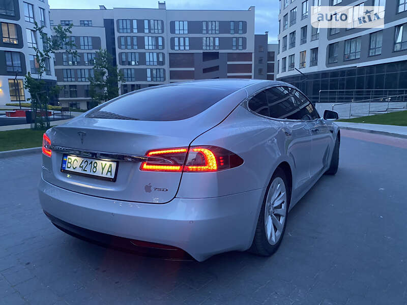 Ліфтбек Tesla Model S 2016 в Львові фото 22 Ліфтбек Tesla Model S 2016 в Львові