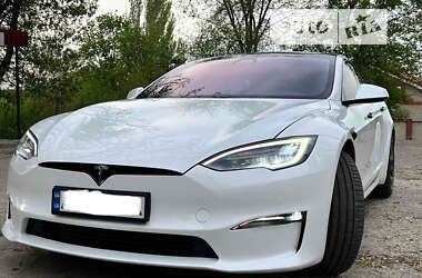 Лифтбек Tesla Model S 2022 в Запорожье
