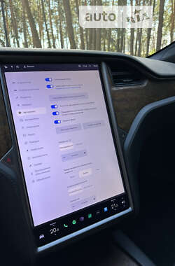 Лифтбек Tesla Model S 2019 в Чернигове