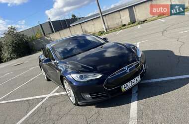 Лифтбек Tesla Model S 2013 в Киеве