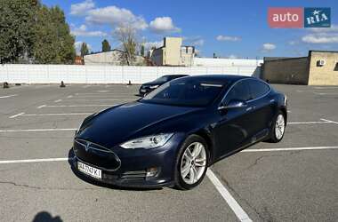 Ліфтбек Tesla Model S 2013 в Києві