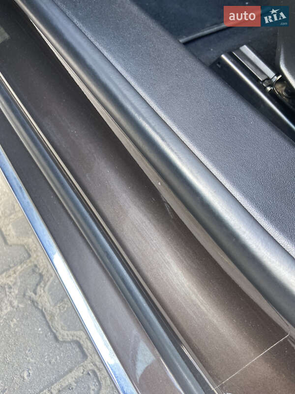 Лифтбек Tesla Model S 2012 в Хмельницком фото 76 Лифтбек Tesla Model S 2012 в Хмельницком