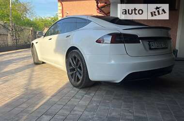 Лифтбек Tesla Model S 2021 в Ивано-Франковске