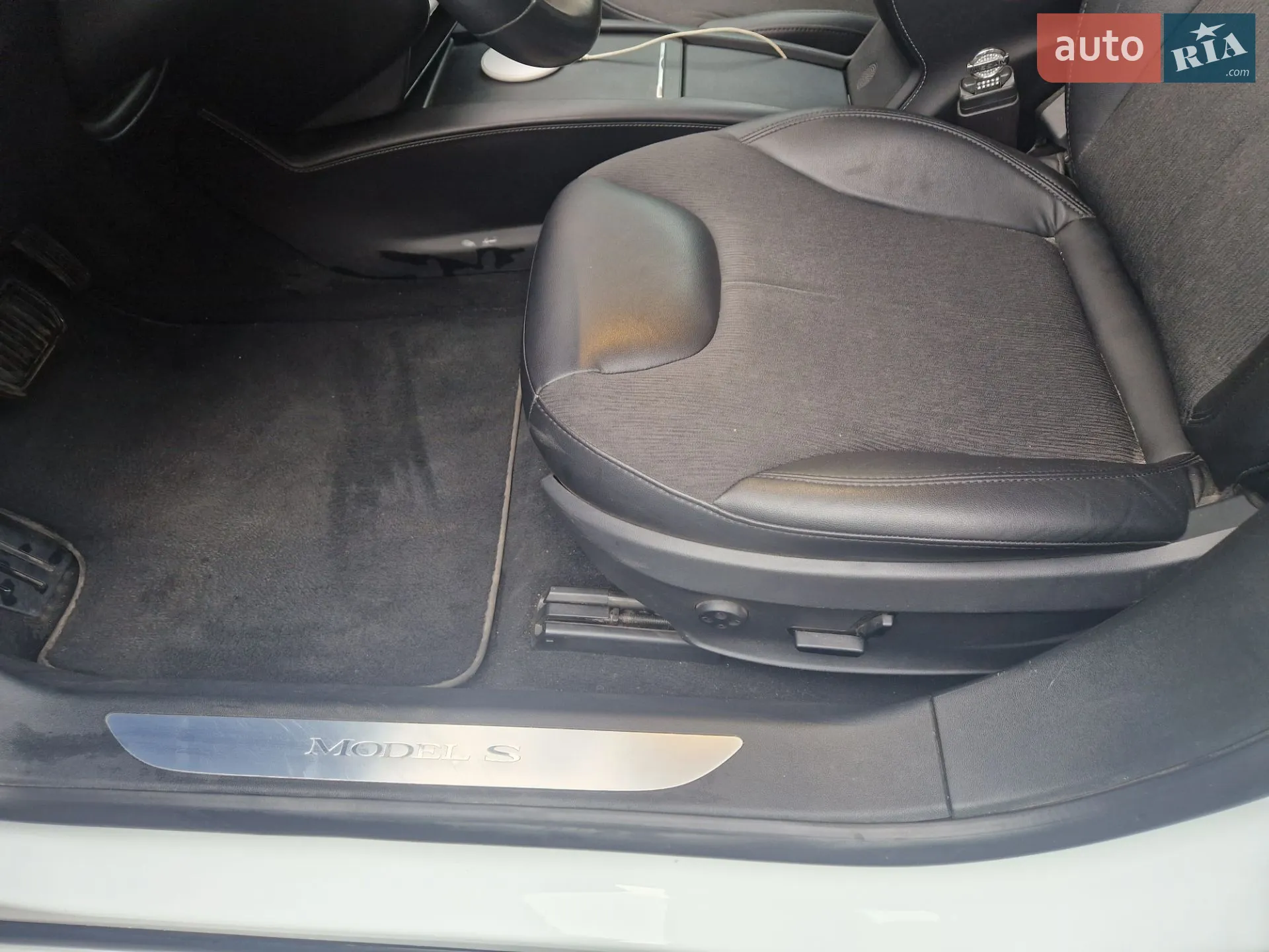 2016 Tesla Model S - мініатюра 14
