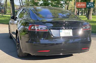 Лифтбек Tesla Model S 2018 в Киеве