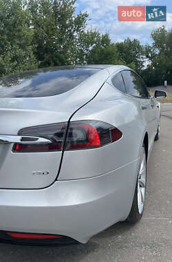 Лифтбек Tesla Model S 2018 в Киеве