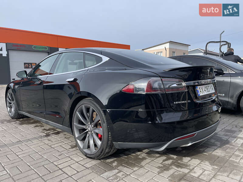 Лифтбек Tesla Model S 2014 в Харькове
