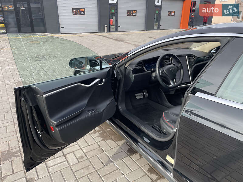 Лифтбек Tesla Model S 2014 в Харькове