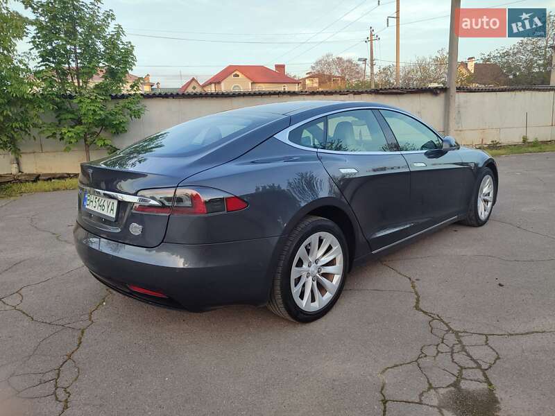 Лифтбек Tesla Model S 2016 в Одессе